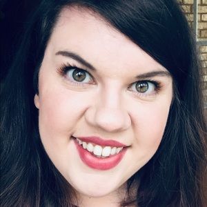 Meet your Posher, Lacey